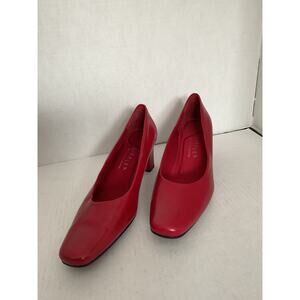 Liz Claiborne - Country - Red Leather Low Heel Pumps with Lizflex - 9M